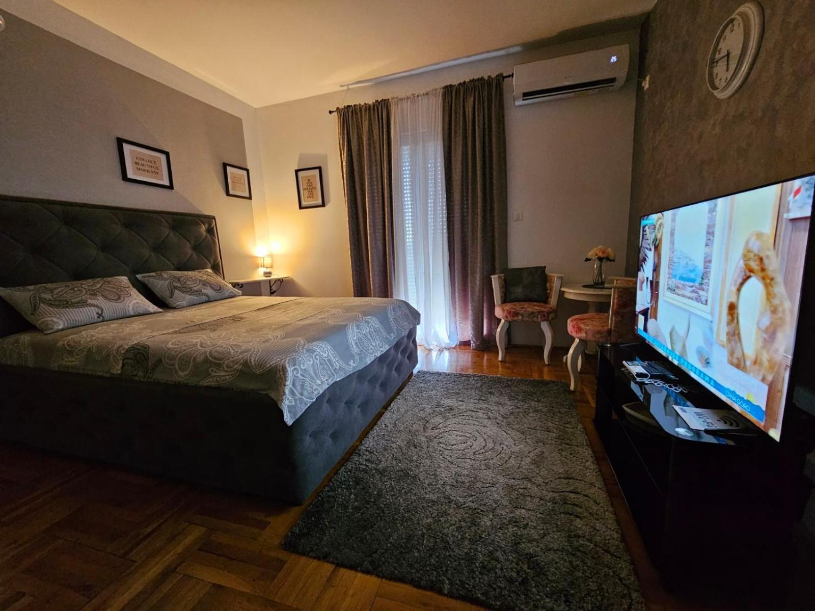 Studio Place 8 Подгорица Екстериор снимка